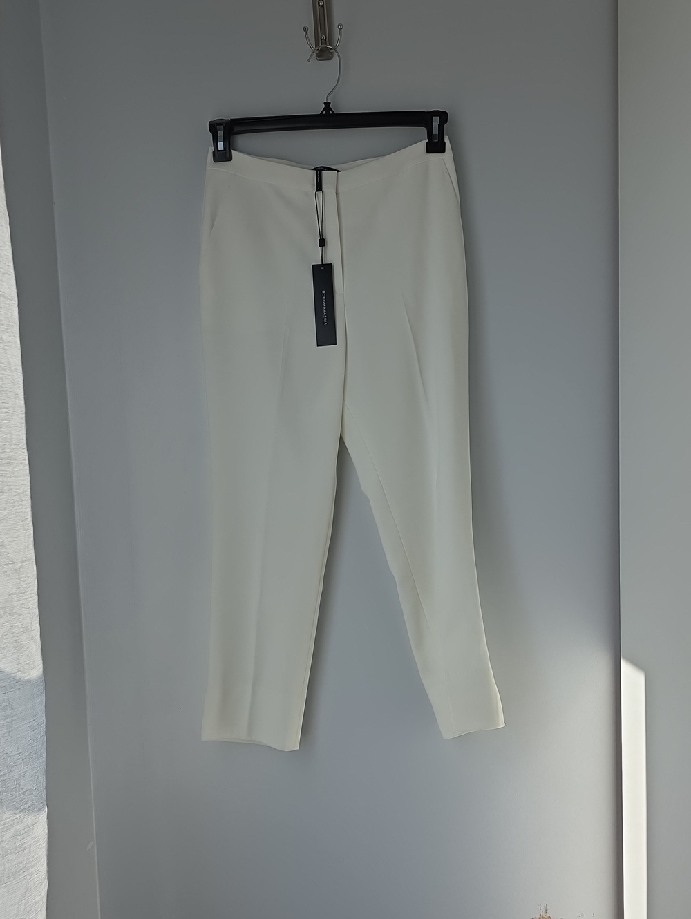 BCBGMaxAzria Cream Slim Tailored Dress Pants